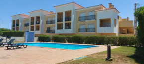 Apartamento piscina 5 minutos praia